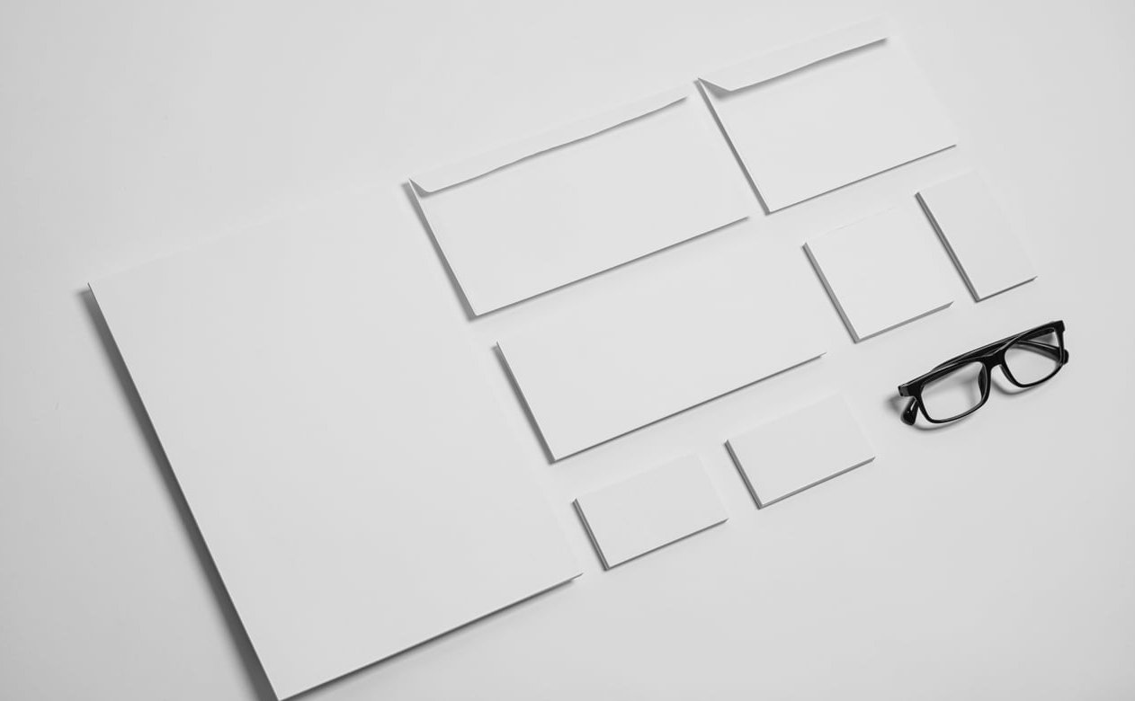 tri fold brochure mockup